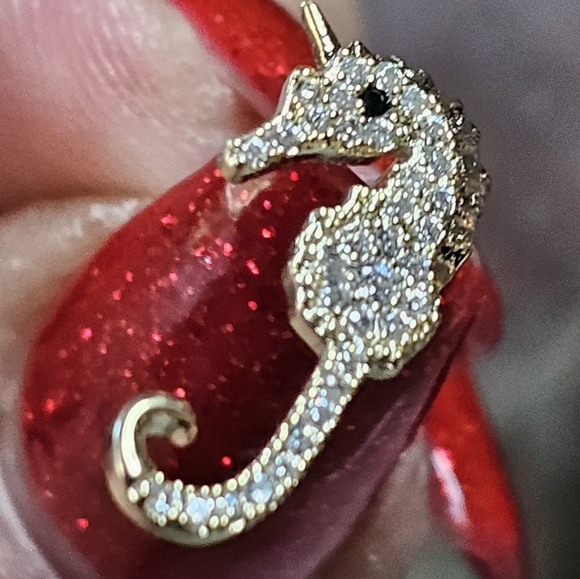 Little Seahorse Earrings - Picture 2 of 5